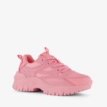 blue box dad sneakers scapino momvibes